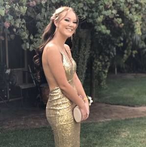 Meet your Posher, Ebony